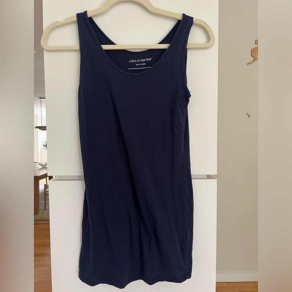 A leaning the good navy maternity tank XS